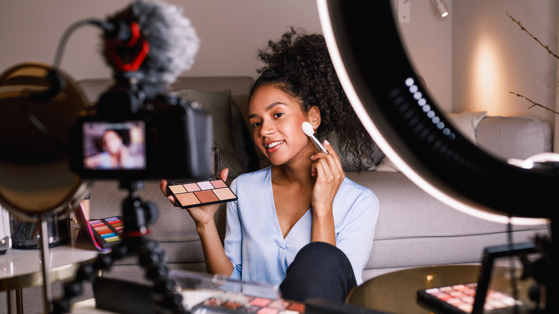 How to Build a Personal Brand That Stands Out in a Crowded Market